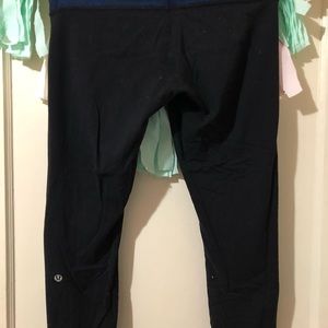 Lululemon Cropped Yoga Pants